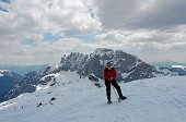 Pasquetta al Rifugio Albani e al Ferrantino ancora ammantati di neve il 13 aprile 09 - FOTOGALLERY